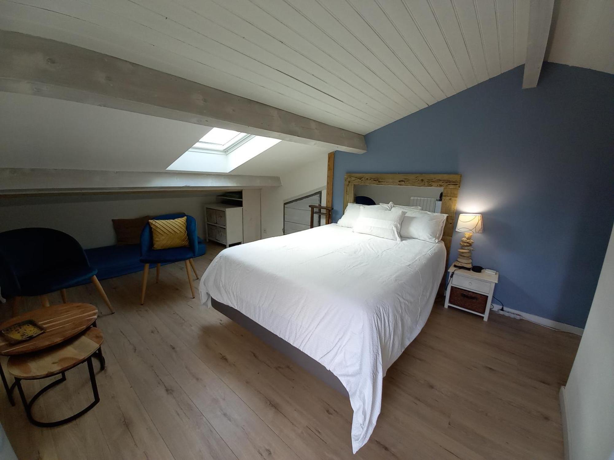 Ty'Chateau Carignan De Bordeaux B&B Bagian luar foto